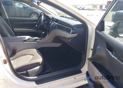 2018 Toyota Camry Le from USA, damaged, VIN 4T1B11HK7JU671057